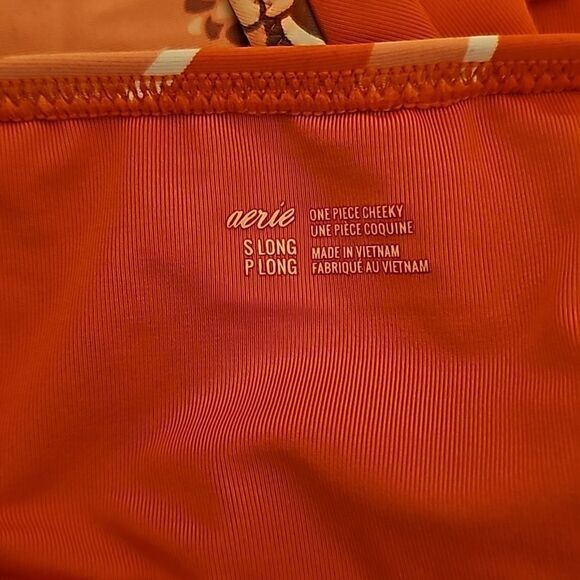 Aerie Printed Ruched Keyhole One Piece Swimsuit small - Picture 7 of 9